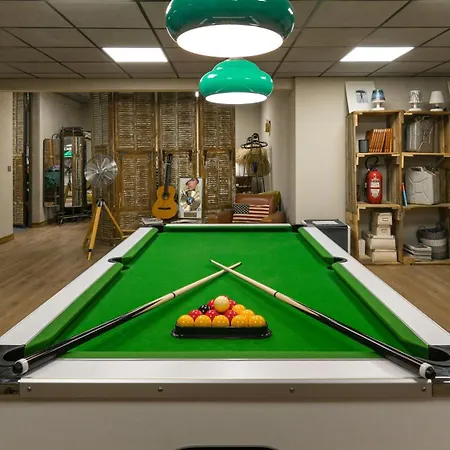 Feriehus Contemporary With Views Of Cap D'antibes *