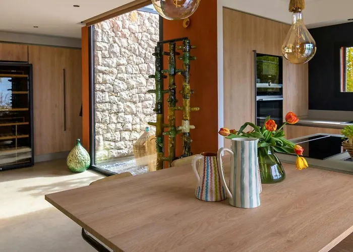 Contemporary With Views Of Cap D'antibes