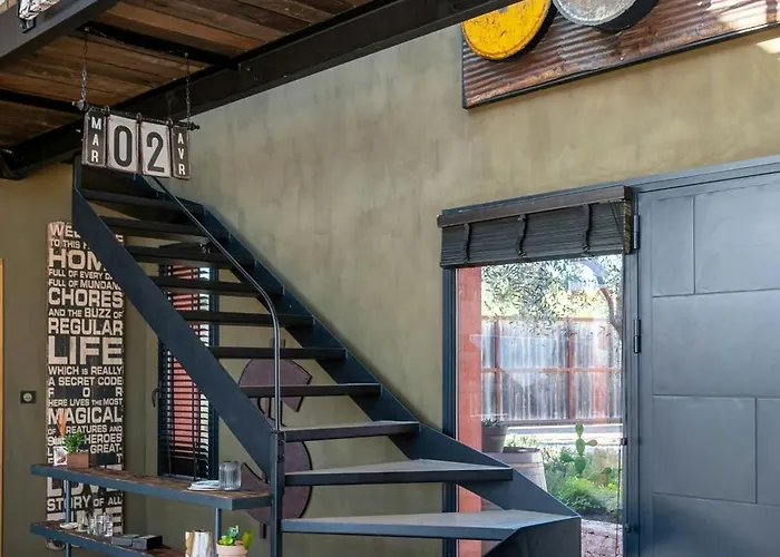 Contemporary With Views Of Cap D'antibes * Nice