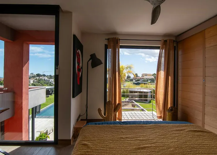 Prázdninový dům Contemporary With Views Of Cap D'antibes Nice