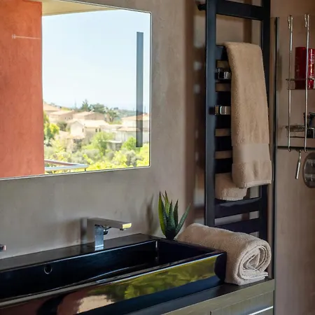 Σπίτι διακοπών Contemporary With Views Of Cap D'antibes *